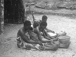 Ngwèvilo n'igonji, Nyolokwè, 1975